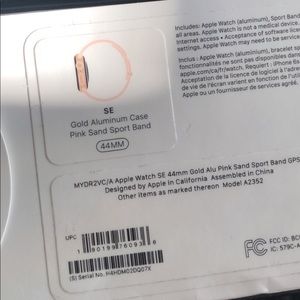 Apple Watch SE (GPS) 44mm Gold Aluminum Case with Pink Sand Sport Band - Gold